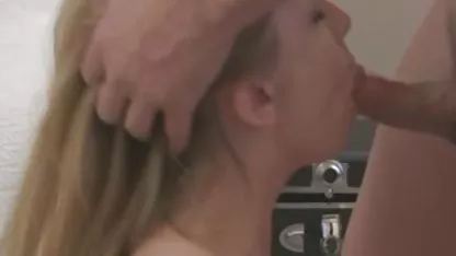 妻Fucksとブル 女性 エロ 動画