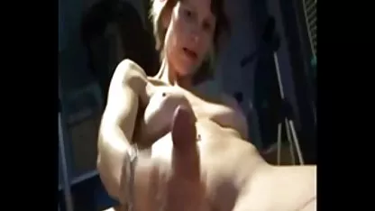 ロシアのミーティングで物乞いのための肛門性 女性 も 安心 エロ 動画