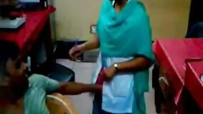 官能的なインドの性別役職 えろ 動画 女性