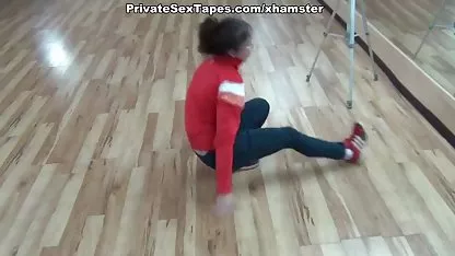 Tattooed母に感じ息子たちの大きなコック 女性 用 アダルト 動画 無料